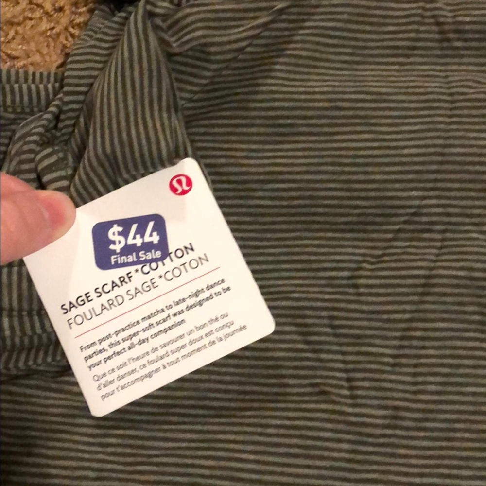 Lululemon scarf